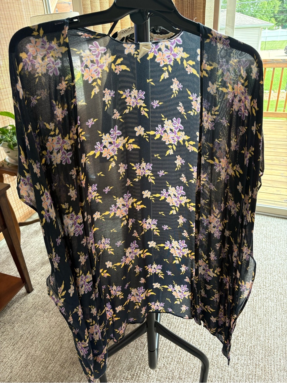 a.n.a Black Floral open front over top one size PTP 33” length 33” INV25/533